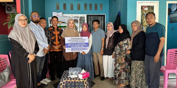 Alda yang tinggal sendiri korban kecelakaan di Kulim, Pekanbaru peroleh bantuan 2 Juta perbulan dan Beasiswa Perguruan Tinggi
