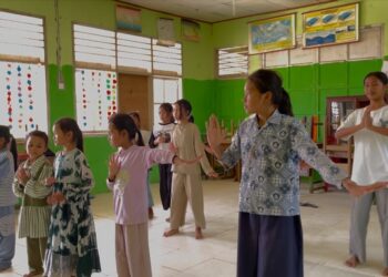 Kelas Seni: Persiapan Anak-Anak Galugua, Limapuluhkota – Sumbar. Sambut Malam Puncak Ekspedisi